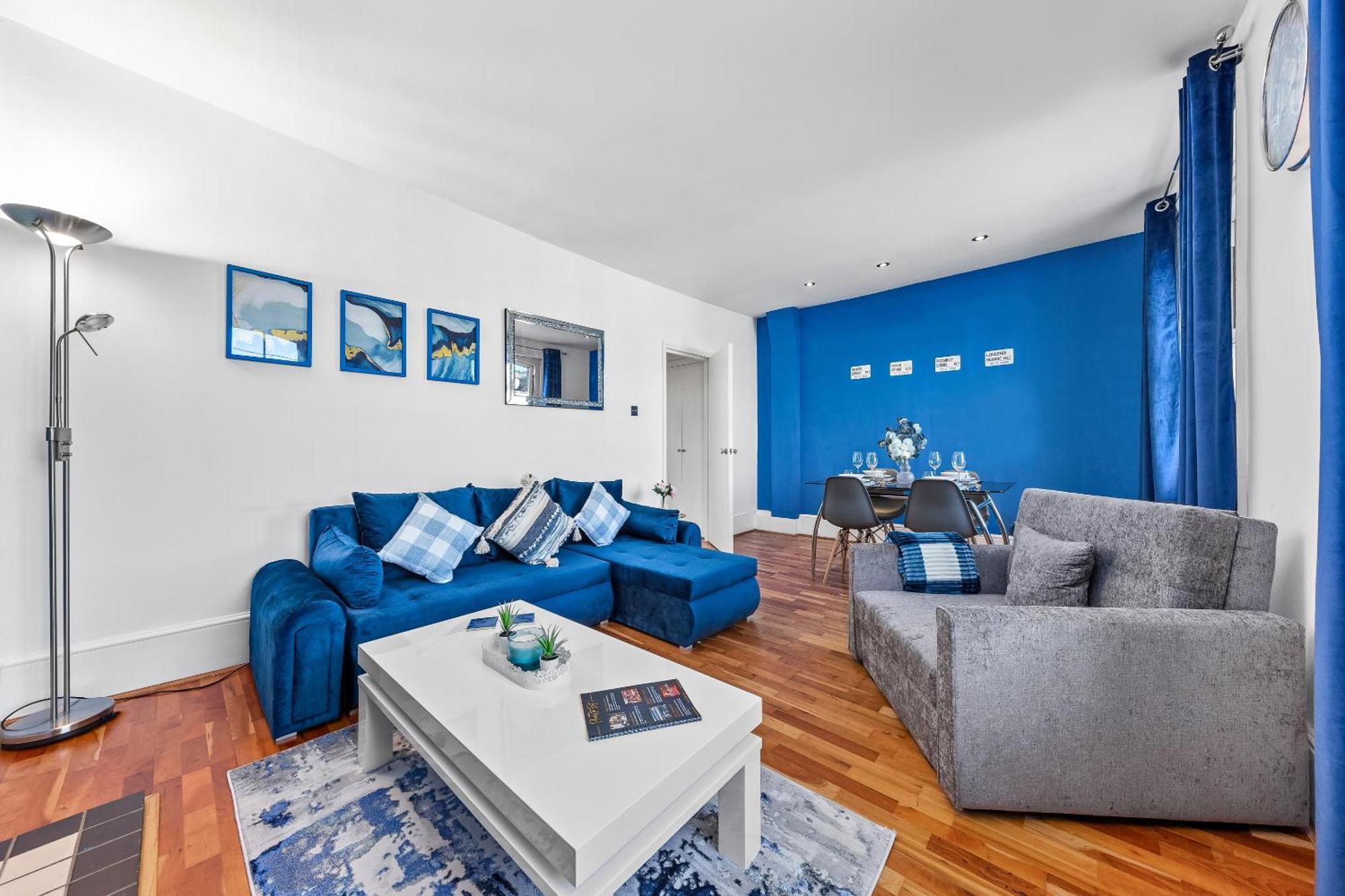 Balcony Blue Theme 1 Bedroom Central London Luxury Flat Near Hyde Park! Accommodates Up To 6! Double Sofa Bed And Next To Station! Bagian luar foto