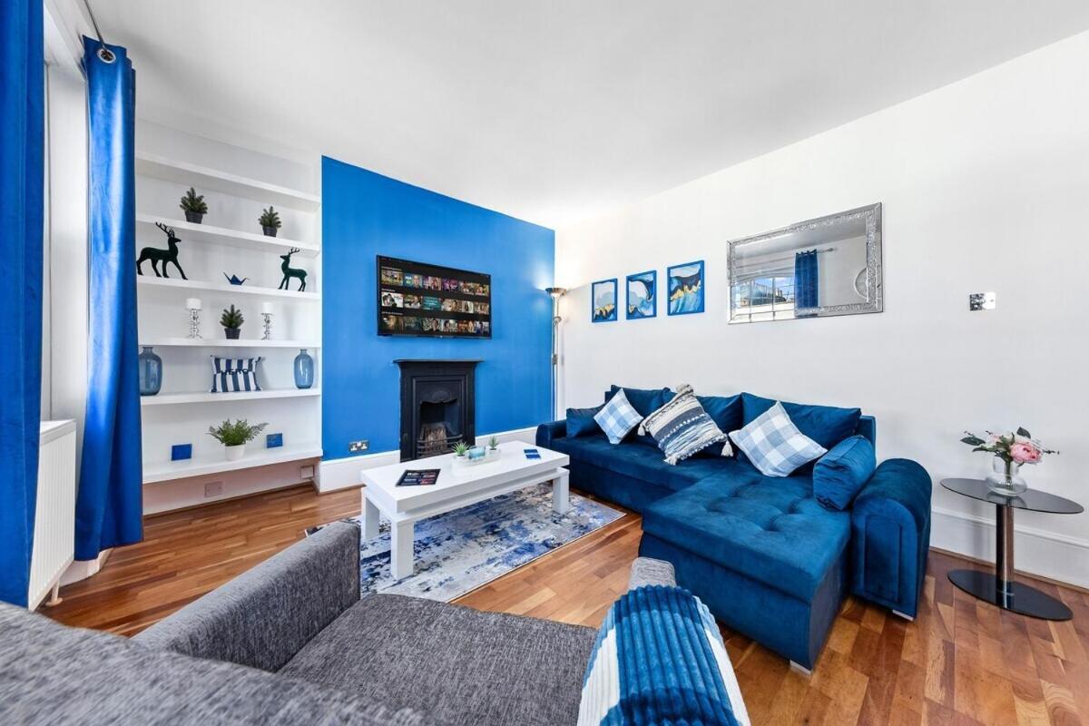 Balcony Blue Theme 1 Bedroom Central London Luxury Flat Near Hyde Park! Accommodates Up To 6! Double Sofa Bed And Next To Station! Bagian luar foto