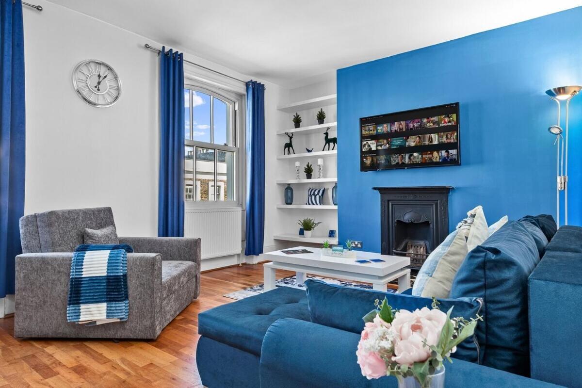 Balcony Blue Theme 1 Bedroom Central London Luxury Flat Near Hyde Park! Accommodates Up To 6! Double Sofa Bed And Next To Station! Bagian luar foto