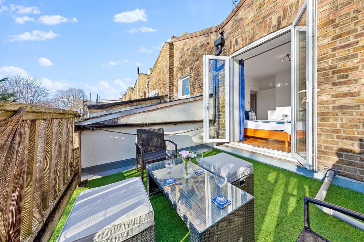 Balcony Blue Theme 1 Bedroom Central London Luxury Flat Near Hyde Park! Accommodates Up To 6! Double Sofa Bed And Next To Station! Bagian luar foto