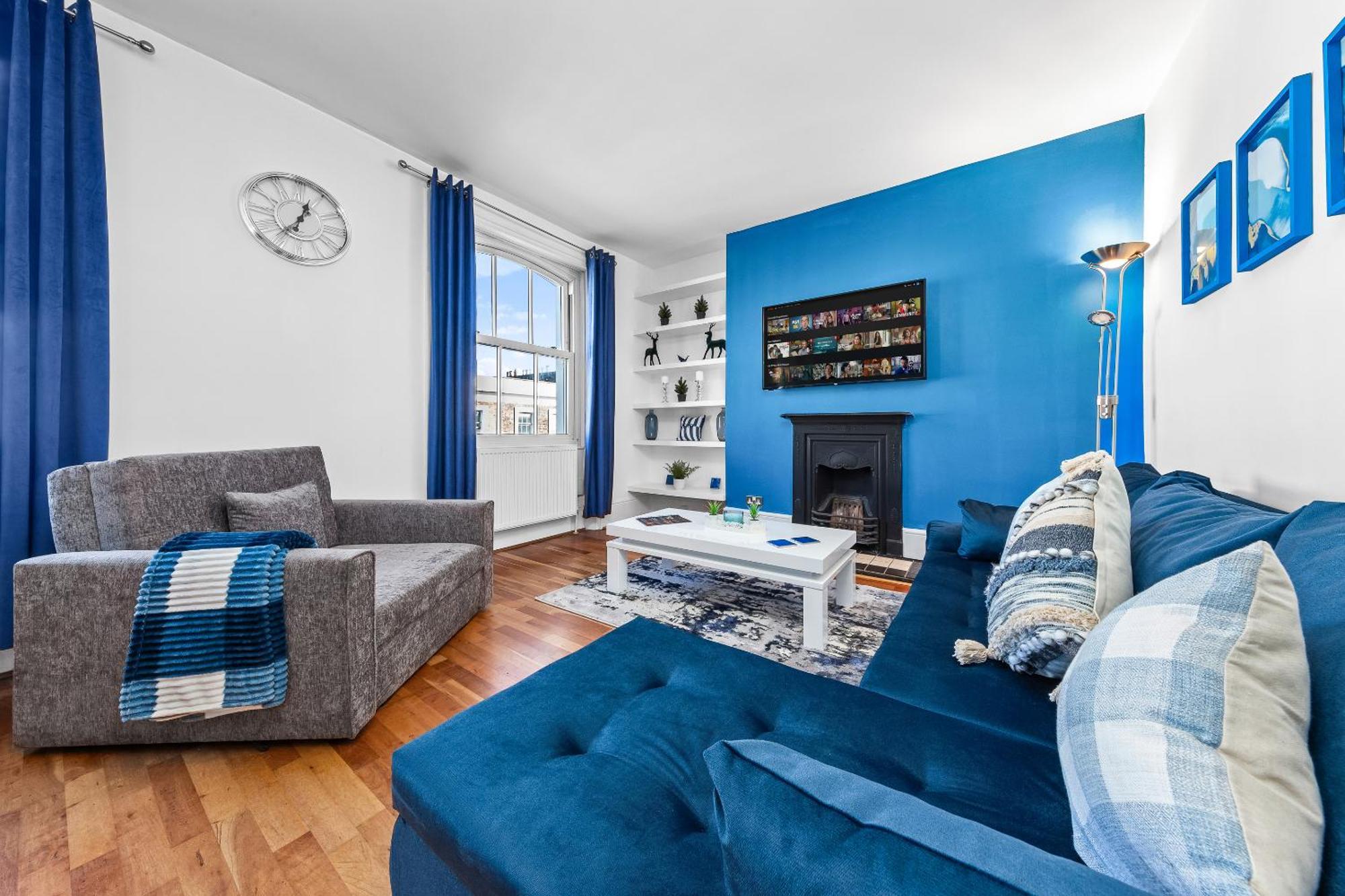 Balcony Blue Theme 1 Bedroom Central London Luxury Flat Near Hyde Park! Accommodates Up To 6! Double Sofa Bed And Next To Station! Bagian luar foto